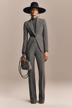 Mode Zendaya, Woman Suit Fashion, Moda Vintage, Suit Fashion, Business Outfits, Fashion Outfit, Look Fashion