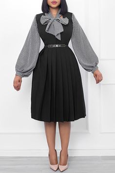 vogueregion Pinafore Dress Outfit, Corporate Gowns, Church Dresses For Women, Corporate Dress, Dinner Dress Classy, Office Dresses For Women, Short Gowns, Classy Dress Outfits, Classy Work Outfits