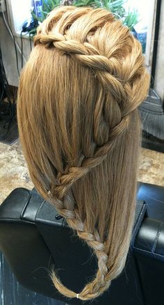 "S" dropped braid Jedi Braid, Fairy Dust Braids, Dothraki Braids, Elaborate Braided Updo, Hair Makeup