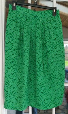 Vintage Liz Claiborne Collection Front Pleat Skirt Green  blue Size Medium EUC Vintage Liz Claiborne, Pleat Skirt, Black Pleated Skirt, Blue Square, Alternative Wedding, Green Skirt, Vintage Wool, Leaf Pattern, Liz Claiborne