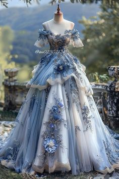 Yule Ball Dresses, Magical Dress, Dreamy Gowns, Fantasy Dresses, Traditional Wedding Dresses, Fantasy Gowns, Fairytale Dress, Medieval Dress, Art Dress