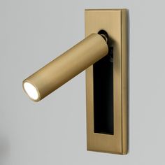 an image of a light that is on the side of a wall or door handle