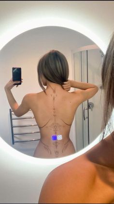 Petite Tattoos, Spine Tattoos For Women, Stylist Tattoos, Classy Tattoos, Discreet Tattoos, Spine Tattoos, Subtle Tattoos, Elegant Tattoos