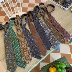 Vintage Floral Tie Men’s Ties, Ties Aesthetic, Funky Ties, Tie Aesthetic, Fancy Tie, Tie Outfit, Old Ties, Vintage Ties, Rp Characters