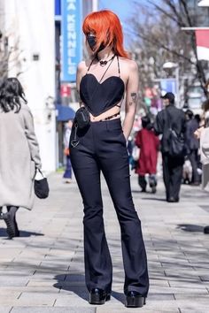 Tokyo Fashion Week, Tokyo Street Style, Haikou, Tokyo Fashion, Mode Inspo, Character Outfits, Wearing Black