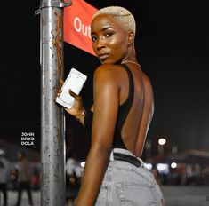 Platinum Fade Black Women, 4c Buzz Cut Black Women, Blonde Fade Black Women, Blonde Buzz Cut Black Women, Buzz Cut Women Black, Black Women Buzzcut Short Hair, Platinum Blonde Buzzcut Black Women