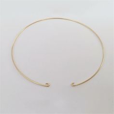 14K Gold Filled Necklace Wire, Gold Filled Necklace Wire Choker Hoops, Open Round Wire, Collar Necklace, Wire Choker Necklace 16 inches [material]: 14k gold filled [size]:  thickness 1.27mm, necklace 16 inches (about 40.6cm) ♥ Related Product Links: *gold filled bead https://www.etsy.com/shop/KozeyCrafts?ref=seller-platform-mcnav&search_query=gold+filled++bead *gold filled charm https://www.etsy.com/shop/KozeyCrafts?ref=seller-platform-mcnav&search_query=gold+filled++charm *gold filled chain https://www.etsy.com/shop/KozeyCrafts?ref=seller-platform-mcnav&search_query=gold+filled++chain *gold filled claps https://www.etsy.com/shop/KozeyCrafts?ref=seller-platform-mcnav&search_query=gold+filled++clasp *gold filled wire https://www.etsy.com/shop/KozeyCrafts?ref=seller-platform-mcnav&search_que Wire Choker Necklace, Wire Choker, Gold Filled Necklace, Gold Filled Earrings, Gold Filled Chain, Collar Necklace, Gold Filled, Choker Necklace, Jewelry Necklaces