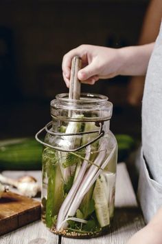 As a part of our vintage goods series, I am diving into the history of the vintage mason jars that are used today as they were in the past. Pickled Cucumbers Recipe, Crispy Pickles Recipe, Pickled Cucumbers