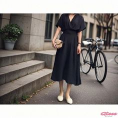 Qteee - Stylish and Alluring A-line Dress with Defined Waistline Defined Waist, Basic Skirt, Types Of Skirts, Fit And Flare Dress, Pleated Dress, Empire Waist, Types Of Collars, Flare Dress, Fit And Flare