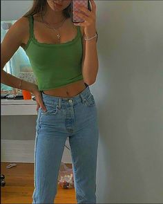 Green Top And Jeans Outfit, Top Jeans Outfit, Top And Jeans Outfit, Teenage Outfits, Top And Jeans, Top Jeans, Jeans Outfits, Outfit Look, Teenager Outfits