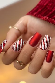 Here are some pretty red glitter nails to help you slay your holiday parties like a true beauty queen. Don’t miss out on these stunning designs! Red Sparkle Nails Christmas, Glitter Red Christmas Nails, Classy Red Christmas Nails, Glitter Xmas Nails, Sparkle Red Christmas Nails, Sparkly Red Nails Christmas, Red Glitter Holiday Nails, Red Xmas Nails, Glitter Christmas Nails