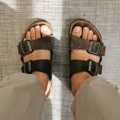 —@londonfootanklesurgeon - . 👣At work today in my London clinic. With temp hitting 35c there was just no way I could wear socks and shoes. . 👣Instead I'm in my birkenstock sandals, and my feet feel great. Which means no discomfort and a more productive happy surgeon 😷😊. Vintage Sandals With Cushioned Footbed, Vintage Sandals With Cushioned Footbed And Round Toe, Vintage Leather Footbed Open Toe Sandals, Leather Sandals With Cushioned Footbed For Travel, Leather Round Toe Sandals For Travel, Leather Sandals With Round Toe For Travel, Oiled Leather Open Toe Sandals, Oiled Leather Open Toe Sandals With Leather Footbed, Leather Sandals With Leather Footbed For Travel