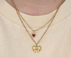 Coquette Gold Jewellery, Simple Layered Necklaces, Coquette Accesorios, Red Jewelry Necklace, Jewelry Photography Tutorial, Red Heart Jewelry, Coquette Necklace, Simplistic Jewelry, Xoxo Jewelry