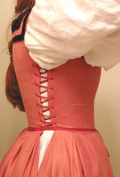 Side Laced Kirtle, Side Lacing Corset, Dress Trim Ideas, Side Lacing Kirtle, Side Lace Up Dress, Tudor Kirtle, 16th Century Fashion, Tudor Fashion, Sca Garb