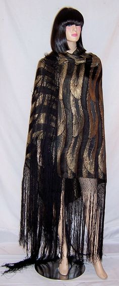 1920's,Art Deco French Black Silk and Gold Lame Shawl in Stylized Leaf/Feather Designs Fringe Outfits, Stylized Leaf, Fringe Clothing, Brogues Style, Roaring 20's, Gold Lame, 1920s Art Deco, Feather Design, Gold Fashion