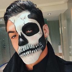 Candy Skull Makeup, Mens Halloween Makeup, Dolan Twins Imagines, Cute Halloween Decorations, Halloween Makeup Inspiration, Halloween Zombie