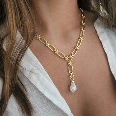 Gold Chunky Lariat Necklace Gold Lariat Pearl Necklace - Etsy Drip Jewelry, Anne Sloan, Long Drop Necklace, Lariat Necklace Gold, Necklace Stacks, Diamond Photography, Pearl Lariat, Gold Lariat Necklace, Y Necklace