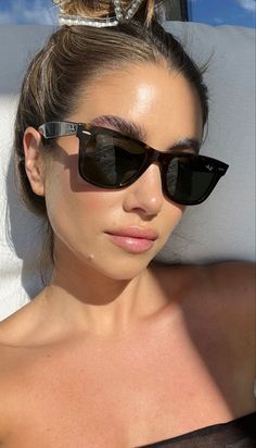 Sunglasses Aesthetic Ray Bans, Womens Rayban Sunglasses, Sun Glass For Women, Rayban Glasses Woman, Ray Bans Sunglasses Women, Vogue Sunglasses Women