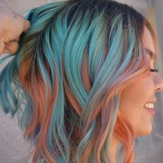 Hair Goals Color, Hair Inspired, Teal Hair, Turquoise Hair, Peinados Fáciles Para Cabello Corto, Bright Hair, Hair Dye Colors