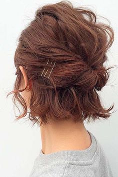 Cute Easy Hairstyles for Short Hair to Try This Season ★ See more: http://lovehairstyles.com/cute-easy-hairstyles-for-short-hair/ Hair Arrange, Peinados Fáciles Para Cabello Corto, Penteado Cabelo Curto, Short Hair Updo, Short Hair Styles Easy, Half Up Hair, 가을 패션, Great Hair, Hair Day