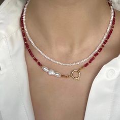 Cute Ruby Gemstone Choker wirth Real Pearls and Gold Beads Red Necklace Beads, Red Jewelry Necklace, Beaded Necklace Ideas, Pearl Bead Necklace, Necklace With Pearls, Beads Choker, Red Beaded Necklaces, Beaded Necklace Patterns, Gemstone Choker