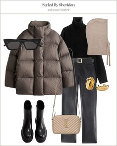 Fashion • Instagram Chelsea Leather Boots, Abercrombie Jeans, Winter Looks, Instagram Fashion, Leather Boots, Chelsea, Ootd