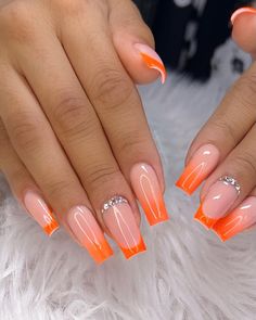 𝐉𝐔𝐋𝐈𝐄𝐓 𝐒𝐀𝐏𝐇𝐈𝐑𝐀 ♡ 𝐁𝐄𝐀𝐔𝐓𝐘 | 𝐴𝑛𝑧𝑒𝑖𝑔𝑒 | Happy Nemo • Covergel „Fibre Foundation“ • Swarovski Crystals • Secret Beyond Shine by @justnails_professional… | Instagram Fancy Pink Nails Art Designs, Beautiful Acrylic Nails Classy, Orange Nail Design Ideas, Orange And Silver Nails, Nails Ideas Orange, Orange Nails With Design, Orange French Manicure, Nails In Orange, Orange French Nails