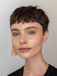 Trending Now: Short Hair with Curtain Bangs - A Stylish Look Editorial Short Hair, Short Edgy Pixie Haircut, French Pixie, Short Hair Asian, Very Short Bangs, Short Hair With Curtain Bangs, Short Cropped Hair, Hair With Curtain Bangs