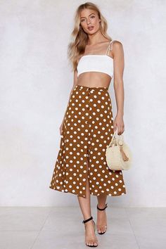 #nastygal Brown Polka Dot Button Front #midiskirt Autumn Fashion Grunge, Maxi Dress Outfit Fall, Button Front Midi Skirt, Bridesmaid Dresses Boho, Polka Dots Outfit, Polka Dots Fashion, Maxi Dress Outfit, Casual Outfit Inspiration, Handbag Collection