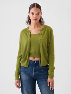 Supersoft cotton-blend, slightly cropped cardigan.  Round neck, button front.  Long sleeves.  Fit: Classic.  A straight & easy fit.  Slightly cropped, hits above the hip.  Models wearing Gap Green Cardigan Outfit, Teacher Fashion, Cardigan Outfit, Toddler Jeans, Style Goals, Fits Inspo, Support People, Gender Equality, Green Cardigan