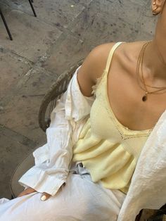 Light Yellow Outfit Aesthetic, Outfit For City, Casual Yellow Top From Urban Outfitters, Yellow Summer Outfit, Fitted Yellow Top From Urban Outfitters, Ootd Yellow, Yellow Babydoll Top, 6th Form Outfits, Free People Yellow Top