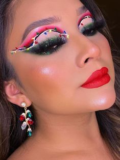 floating Christmas light eyeliner Makeup Ideas Christmas, Light Eye Makeup