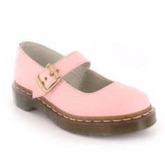 Pink Mary Janes Dr Martens...I need these!!! Mary Jane Doc Martens, Pink Mary Janes, Pink Doc Martens, Pink Dr Martens, Mary Shoes, Kawaii Clothes Goth, Crown Pink, Pink Wedding Shoes, Dr Martens Womens