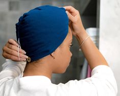 Tired of wondering what causes split ends, hair breakage and that disrespectful dry, frizzy curly hair? We've been there & feel your pain!  Prevent split ends, have full frizz control with our stylish, lightweight, super absorbent, cotton interlock, t-shirt hair towel wraps.  Simply attach the elastic to the coconut shell button. They are the best towels for your curly natural hair, and the healthiest. .  Visit our new shop http://etsy.com/shop/fraisbybreezytee *  If you have fuller hair, our full towel might be a better fit  . 10.5" x 23.5" (27cm x 60cm) .  Wash with cold water or up to 30 degrees Celsius, air dry, or tumble dry low .  Featured in The Huffington Post, Teen Vogue, Essence, Independent, The Glitter Guide, Afrobella, Cosmopolitan & more. Eco-Friendly/Sustainability The impri Dry Frizzy Curly Hair, Best Towels, Hair Plopping, Curly Natural Hair, Curly Hair Accessories, Split Ends Hair, Frizzy Curly Hair, Royal Blue T Shirt, Dry Curly Hair