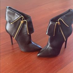 Giuseppe Zanotti Black Fold Over Booties Napa Nero Opaco. With Gold Zipper Detail. Size 40. Never Worn. With Box (Box Is Damaged) Giuseppe Zanotti Shoes, Zipper Detail, Gold Zipper, Ankle Booties, Giuseppe Zanotti, Bootie Boots, Ankle Boots, Women Shoes, Boots