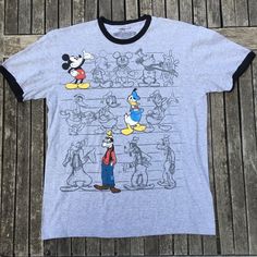 Vintage 90's Mickey Mouse Disney Store Rare Retro Character Graphic Tee Donald Duck Goofy Disneyland Hipster Disney Top M Collectable Top by THVintageItems on Etsy (null) Mickey Clothes, Hipster Disney, Retro Character, Boys Tracksuits, Diy Disney Shirts, Princess Diy, Womens Disney Shirts, Disney Boys, Mickey Y Minnie