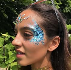 Glitter On Face Ideas, Blue Glitter Makeup, Face Glitter, Blue Festival Makeup, Glitter Bar, Glitter Face Festival, Blue Festival Makeup Glitter, Blue Glitter Face Makeup, Festival Body Glitter