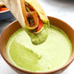 Vegan Fajitas with Creamy Cilantro Sauce - Detoxinista Creamy Cilantro Sauce, Vegan Fajitas, Cilantro Salsa, Easy Sheet Pan Dinners, Cilantro Sauce, Easy Guacamole, Vegan Tacos, Vegan Mexican, Vegan Cookbook