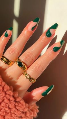 Christmas Nail Colors, Dark Green Nails, Nagellack Trends, Green Nail Designs, Green Nail Polish, Green Nail, Her Nails