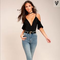 Xs Brand New, Never Worn. Female Modeling Poses, Jeans And Bodysuit, Mode Poses, Denim Photoshoot, Poses Modelo, Deep V Bodysuit, Fashion Model Poses, Model Inspo, Photography Poses Women