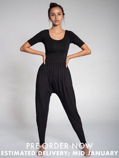 Sleeved Bōdhi Jumper, Midnight Black - IMBŌDHI Fitted Solid Harem Pants For Loungewear, Fitted Solid Color Harem Pants For Loungewear, Athletic Build, Fitted Jumper, Leftover Fabric, Athleisure Outfits, Women's Activewear, Midnight Black, Yoga Studio