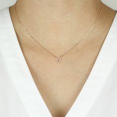 Dainty Initial Necklace For Formal Occasions, Minimalist 14k Gold Initial Necklace With Clavicle Chain, Minimalist Rose Gold Diamond Necklace In Sterling Silver, Minimalist Rose Gold Sterling Silver Diamond Necklace, Minimalist Diamond Necklace With Initial Pendant, Minimalist Diamond Initial Pendant Necklace As Gift, Minimalist Rose Gold Diamond Necklace For Anniversary, Minimalist Diamond Necklace With Clavicle Chain, Minimalist Diamond Clavicle Chain Necklace