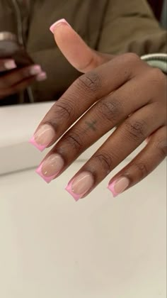 French Manicure Rose, Short French Tip, Pink French Nails, Gel Nails French, Brown Acrylic Nails, Wide Nails, Short French, Nails Art Ideas