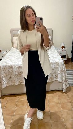 Modest Clothing Women, Simple Style Outfits, Modesty Outfits, Timeless Outfits, Fancy Dresses Long, Outfit Mujer, Stylish Work Outfits, Modest Fashion Outfits, Casual Work Outfits