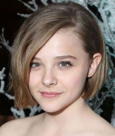 Top 10 Cute Kids’ Bob Haircuts 2024: Short, Curly, Angled Styles Kids Bob Haircut, Bob Haircut For Girls, Trendy We Fryzurach, Teenage Hairstyles, Stacked Bob Hairstyles, Girls Short Haircuts, Cute Short Haircuts, Girl Haircut, Chloe Moretz