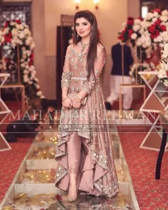 Shadi Dresses, Bridal Dresses Pakistan, Suit Collection, Indian Gowns Dresses, Kurti Designs Party Wear