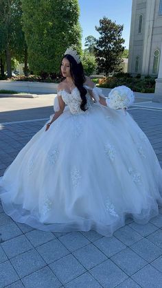 Quinceañeras White Dress, Sweet 16 White Dresses, Big Sweet 16 Dresses, White Xv Dresses, Ivory Quinceanera Dresses