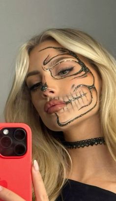 Fun Makeup Costume, Skeleton Rave Outfit, Skull Halloween Costume Outfits, Halloween Face Makeup Skeleton, Skull Face Halloween Makeup, Skeleton Rhinestone Makeup, Half Skull Half Face Makeup, Makeup Face Paint Looks