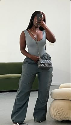 Clothing Picture Ideas, Gray Blue Outfit, Summer Baddie Outfits, Summer Baddie, Summer Linen Pants, Linen Pants Outfit, Athletic Clothing, Stylish Summer Outfits