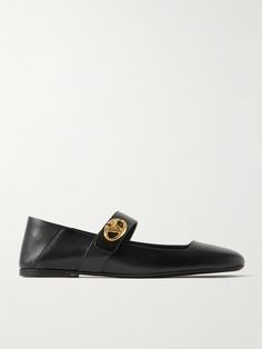 Valentino Garavani's 'Locker' ballet flats have been made in Italy from supple leather in chic black. They're designed with square toes and straps that fasten with a twist-lock version of the iconic 'VLOGO.' Valentino Flats, Flat Dress Shoes, Floral Dresses Short, Dress Flats, Swimsuit Dress, Pump Sandals, Ballet Flat Shoes